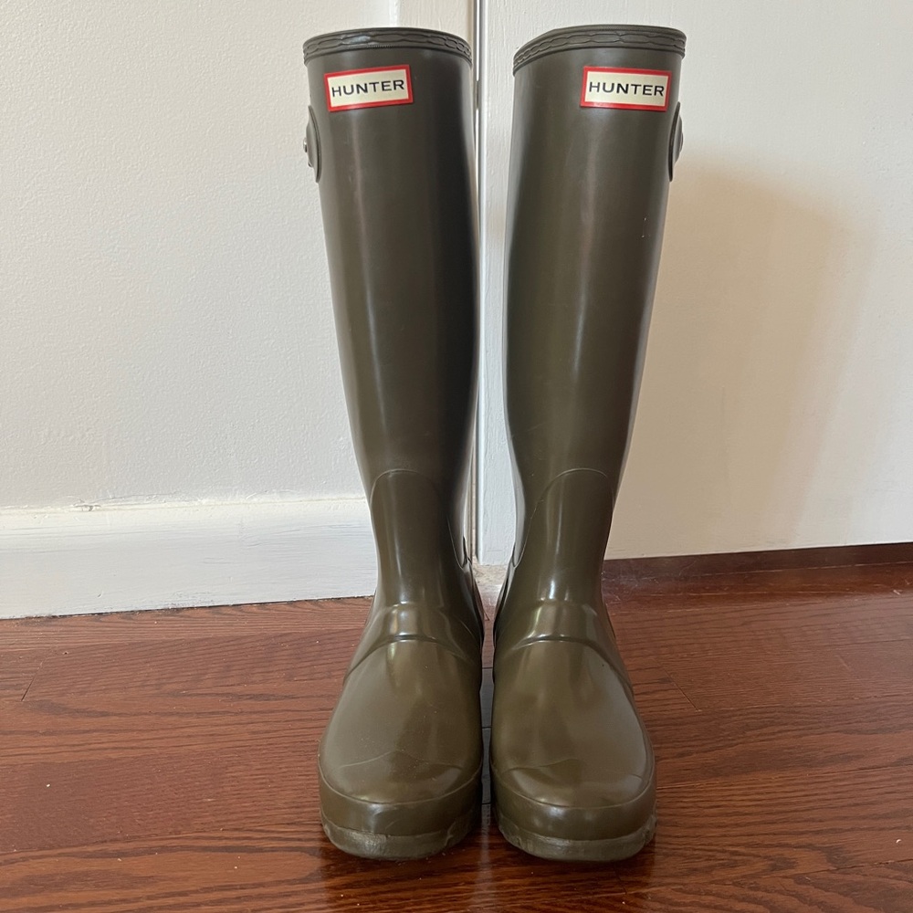Hunter Classic Olive Army Green Tall Rain Boots - Glossy